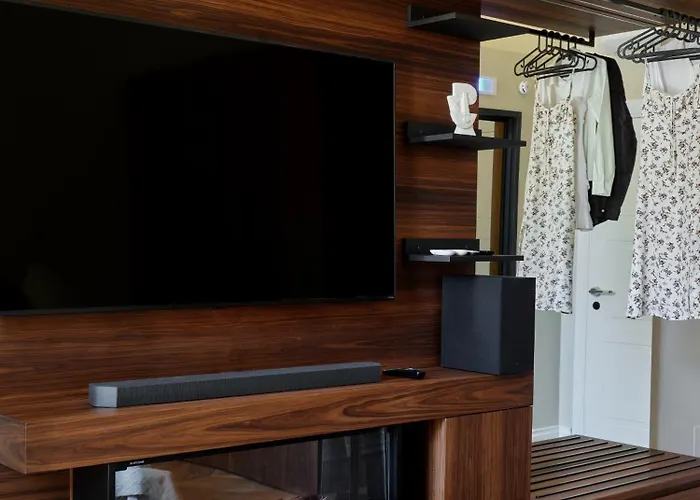 San Tommaso & * Bari